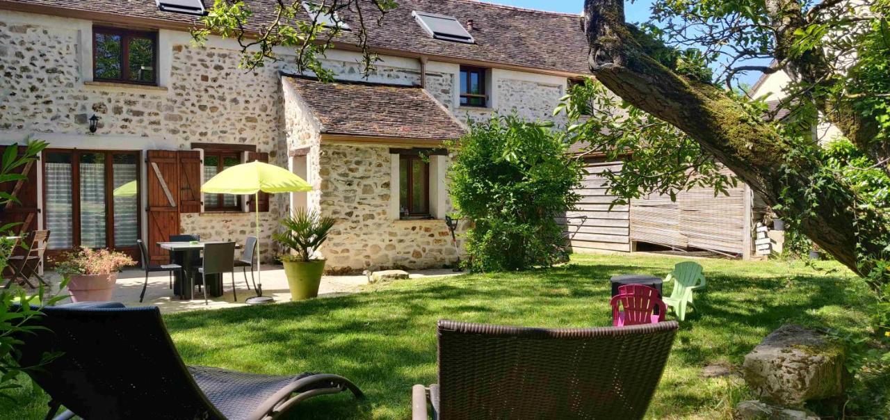 Fontenay-les-BriisEscalebelairアパートメント エクステリア 写真